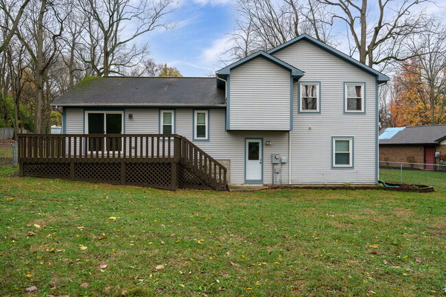 Building Photo - 4527 Williamsport Dr