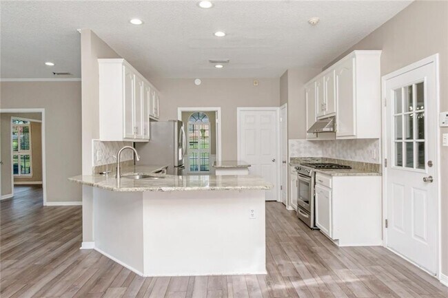 Building Photo - 7490 Quency Dr