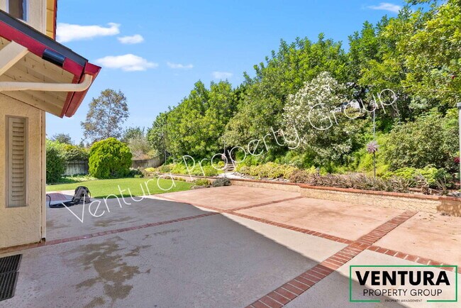 Building Photo - Spacious 4-Bed, 3-Bath Gem in Camarillo Heights