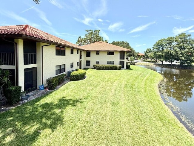 Building Photo - 2212 Hammock Pine Blvd