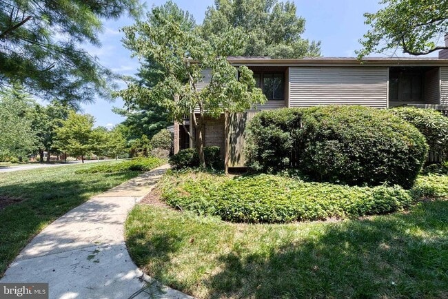 Building Photo - 10564 Cross Fox Ln