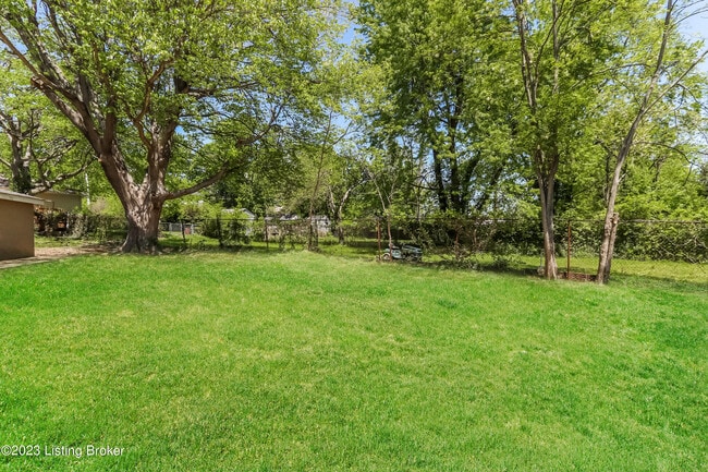 Building Photo - 303 Elk River Dr