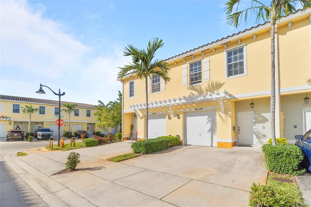 Building Photo - 4029 NW 11th Dr