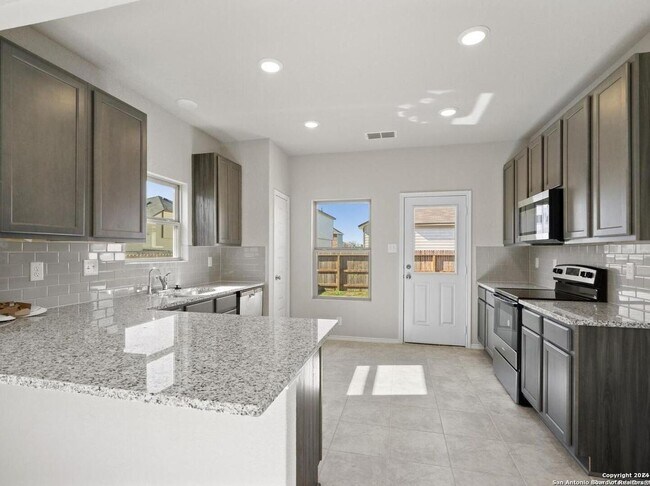 Building Photo - 2428 Dino Dr