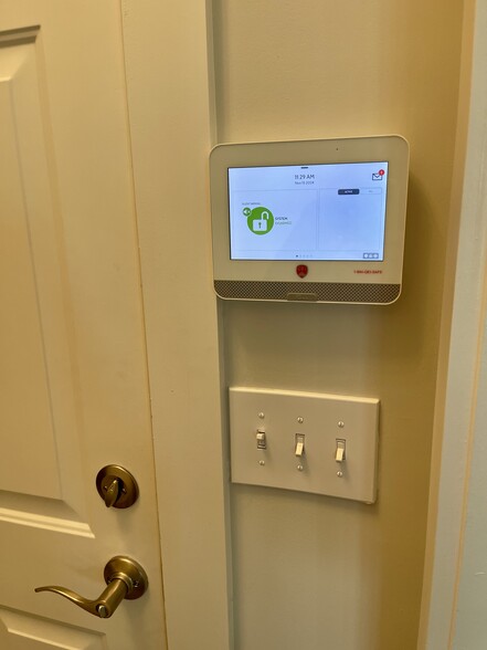 Building Photo - 2034 Comradery Way