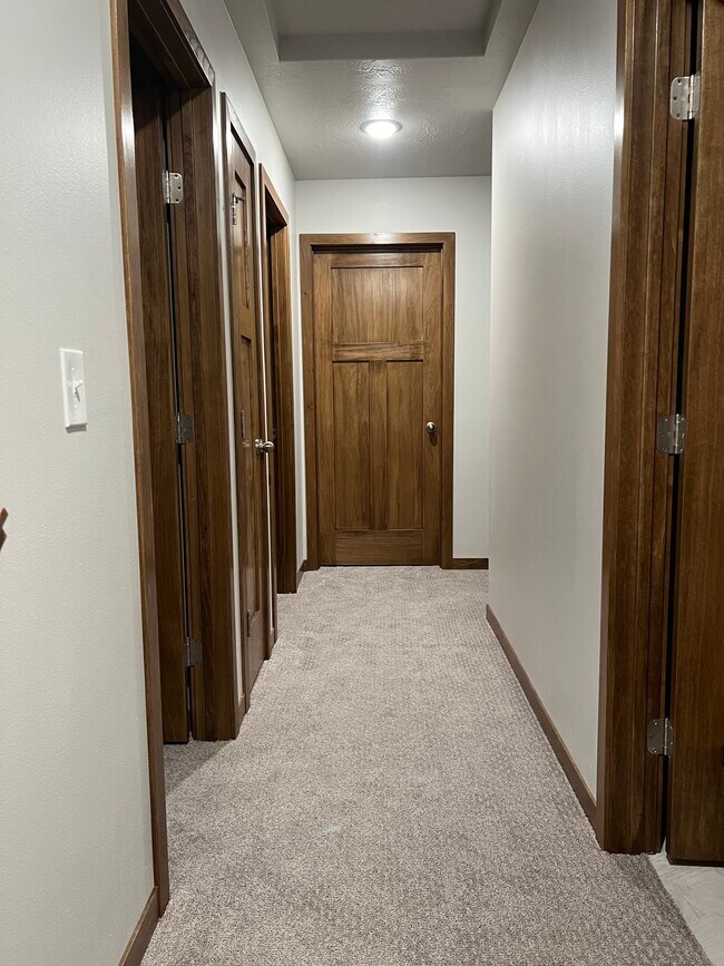 Building Photo - 6014 E Copper Pl