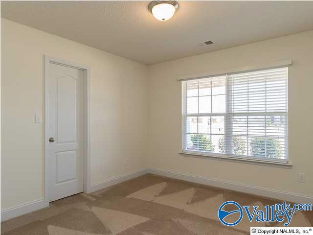 Building Photo - 212 Crab Orchard Dr