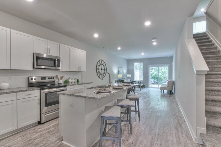 Building Photo - 4218 Aragorn Way