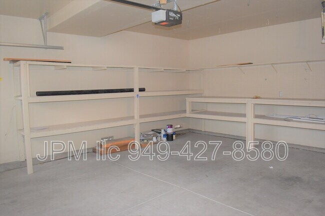 Building Photo - 1740 Granite Chief Dr