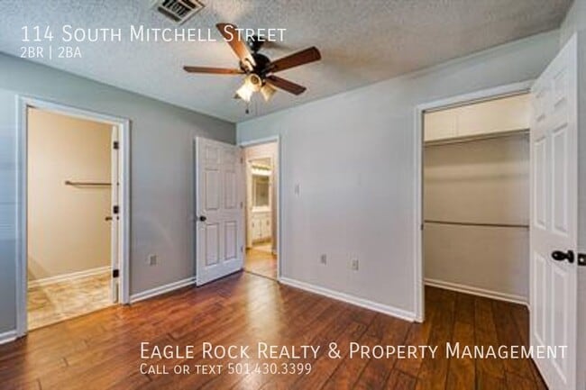 Building Photo - 114 S. Mitchell St. Conway AR 72034