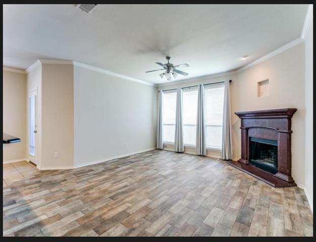 Building Photo - 10924 Braemoor Dr