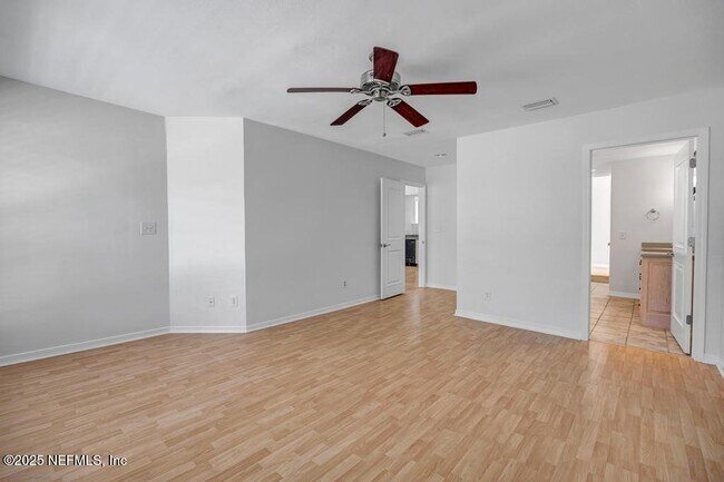 Building Photo - 101 Willow Pond Ln