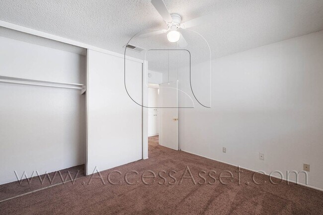 Building Photo - 55+ Community Living – Cozy 2 Bed/1 bath H...