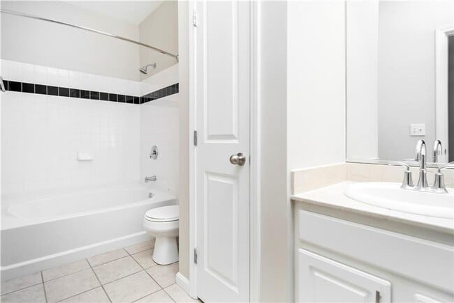 Building Photo - ****903 Providence Place – Luxury Living in the Heart of Providence - $2,250**