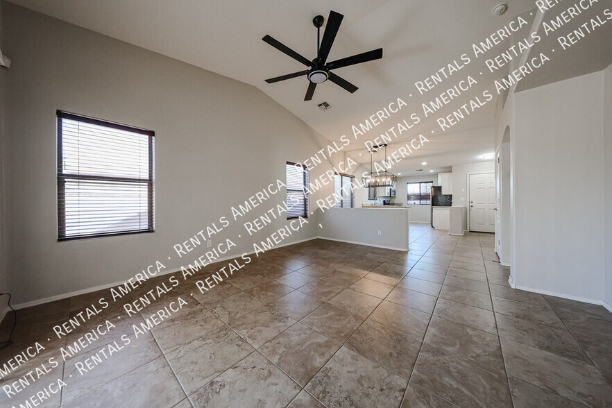 Building Photo - 3955 E Blue Sage Ct