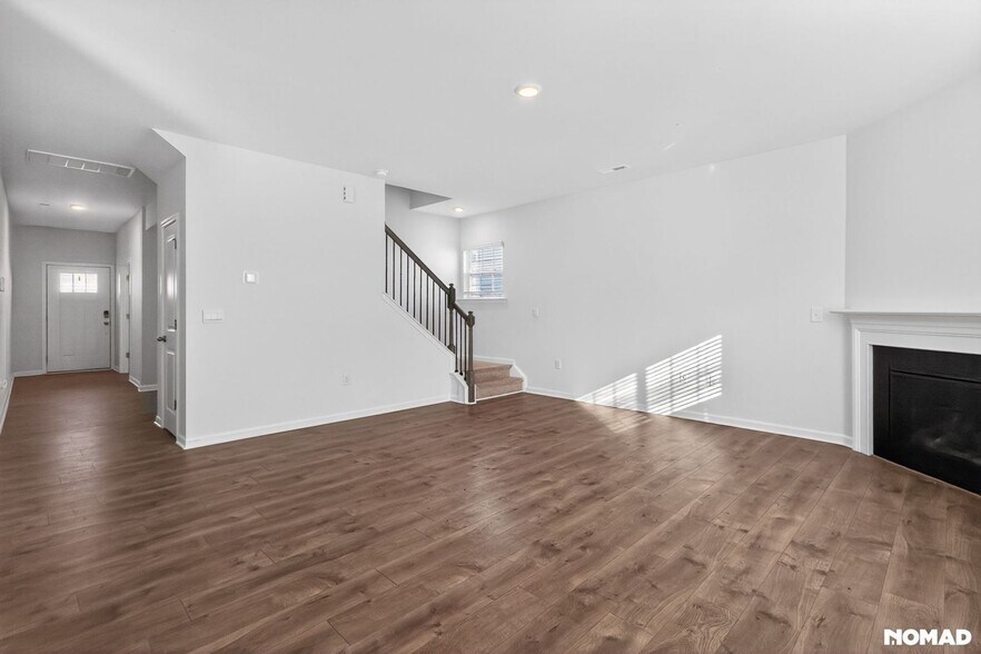 Building Photo - 504 Crux Rd