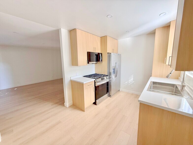 Building Photo - 1234 21st St