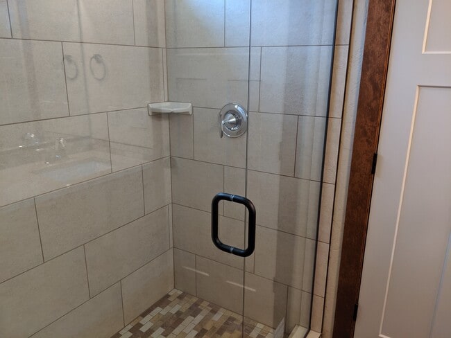 Building Photo - 4 Bed 2 Bath Rancher in Post Falls