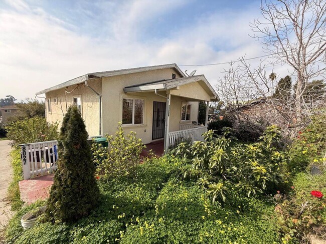 Building Photo - 8027 Ney Ave