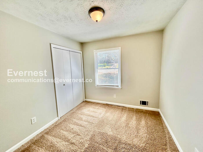 Building Photo - 280 Summer Pond Trail