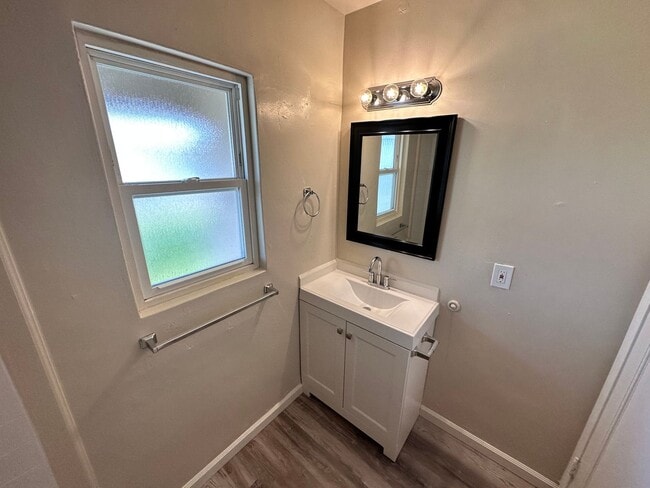 Building Photo - APPLY FOR THIS BEAUTIFUL HOME TODAY!