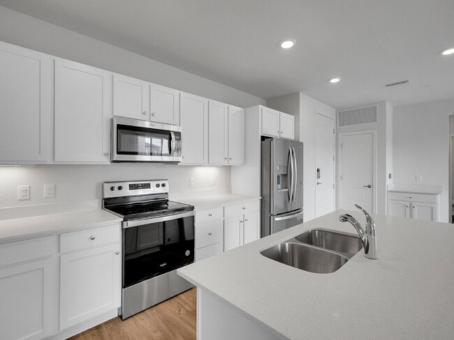 Building Photo - $2,195 - 2 Bed, 2 Bath Condo in Broomfield...