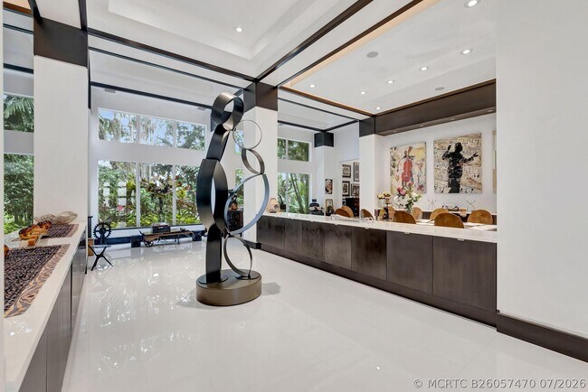Building Photo - 17070 Royal Cove Way