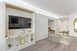 Building Photo - 12607 Larchmere Blvd