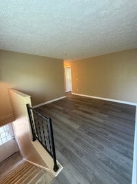 Building Photo - 6631 Gracely Dr