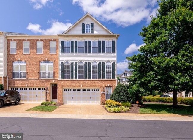Building Photo - 2915 Murano Way