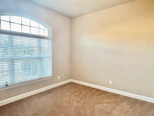 Building Photo - 21406 Greylag Dr