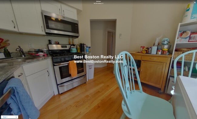 Building Photo - 942 Broadway