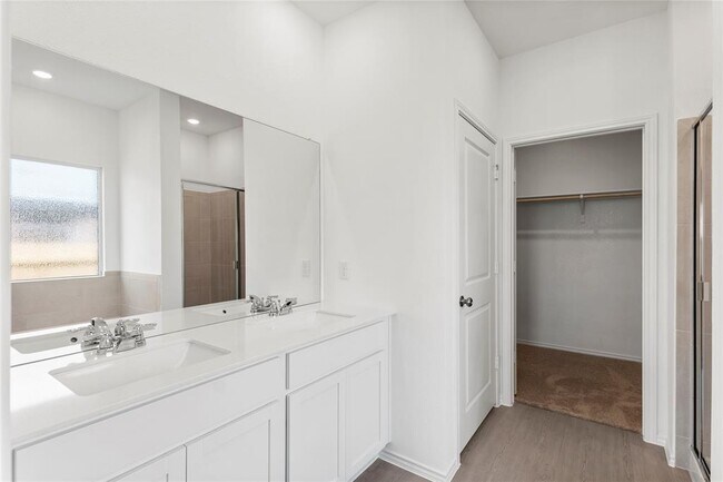 Building Photo - 114 Miglia St