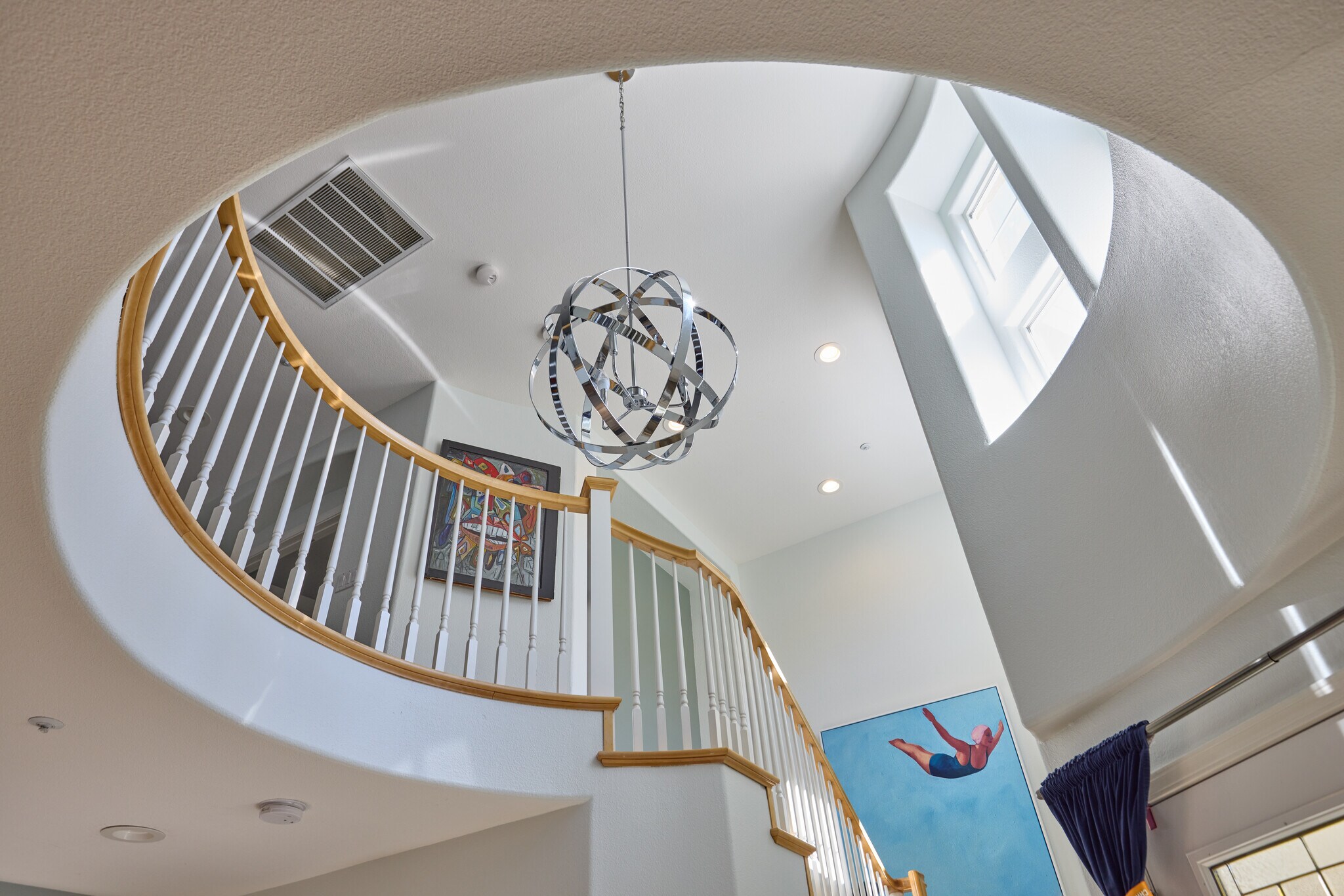Interior 2 - 10 Summerbrooke Cir