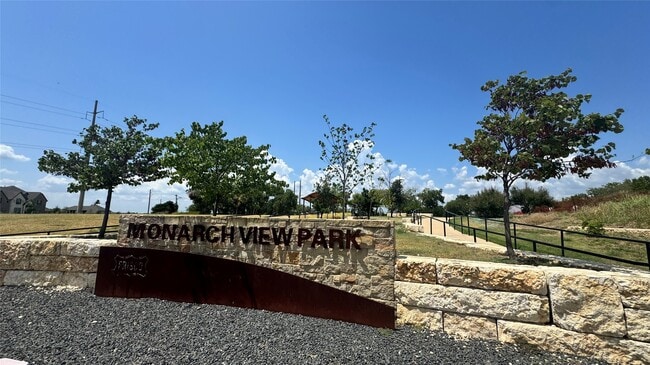 Building Photo - 2126 Hunt Club Trail