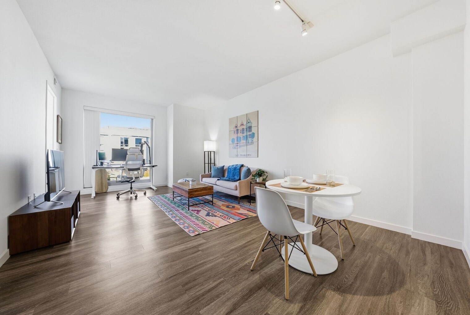 Building Photo - 1201 4th St