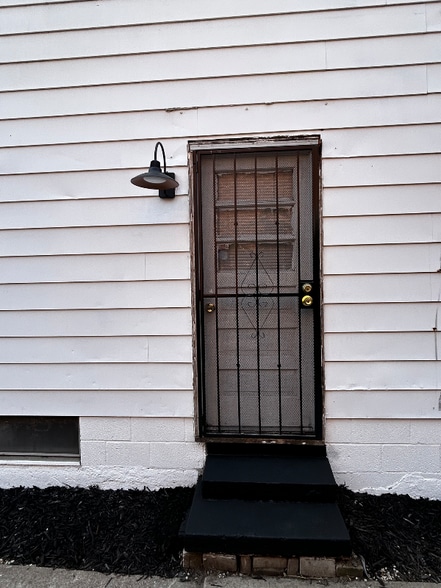 Building Photo - 1710 Cone St