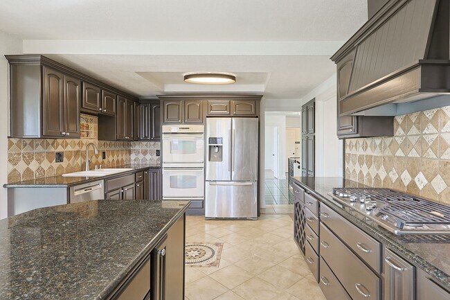 Building Photo - Spacious 4 Bed / 3 Bath Home in Desirable Nebo Hill – La Mesa (3,056 Sq Ft)