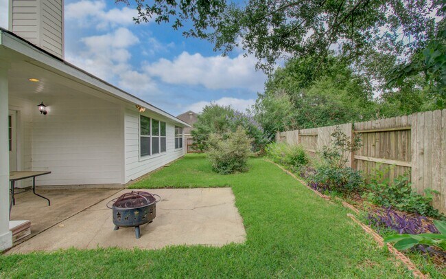 Building Photo - 18223 Heathridge Ln
