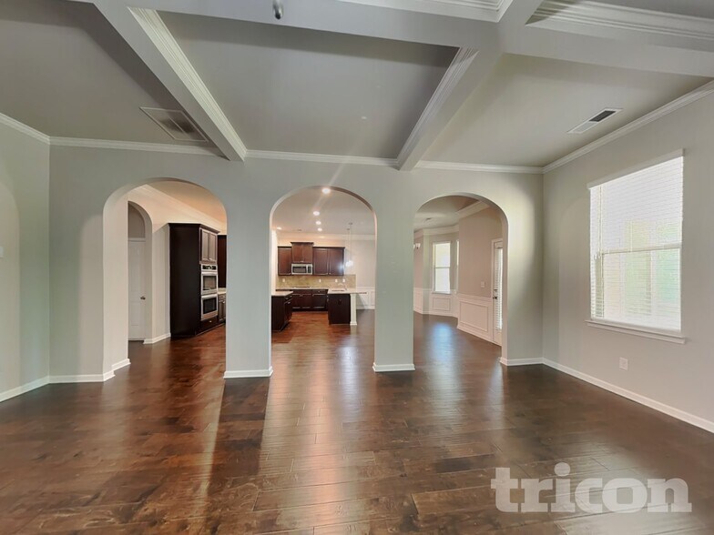 Building Photo - 68 Shenandoah Dr