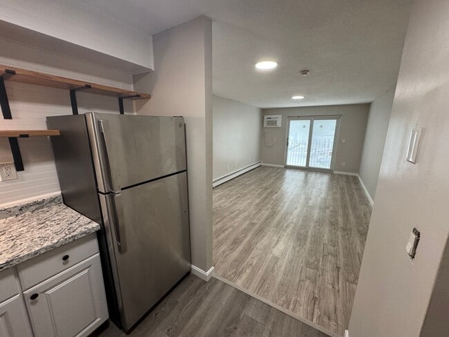 Building Photo - 158-162 Water Street-Unit 6