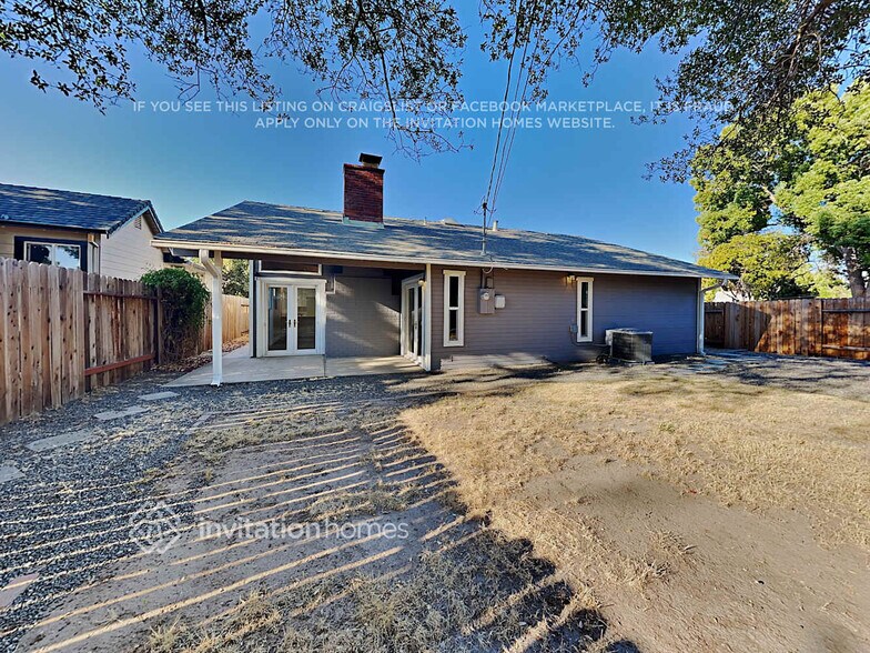 Building Photo - 8908 Bedford Ave