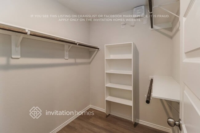 Building Photo - 11111 Altimeter Dr