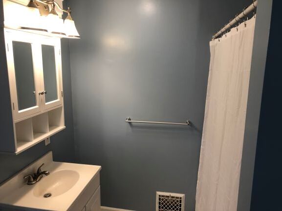 Bathroom - 66 South Ave