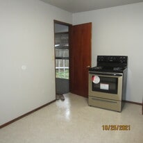 Building Photo - 727 McKinley St