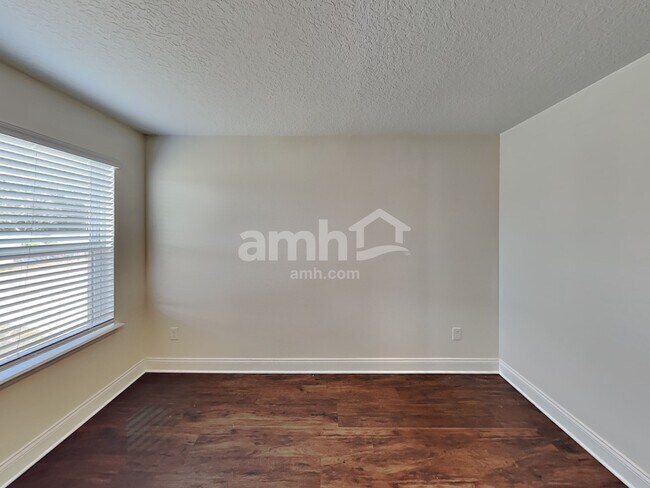 Building Photo - 6162 Little Blf Cir