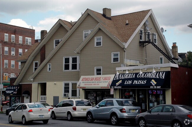 Building Photo - 141 Broadway