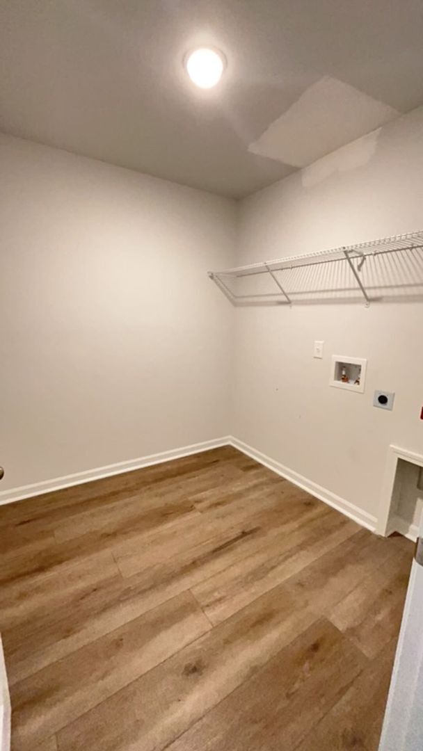 Building Photo - Stunning 5 Bedroom Home in Cane Bay