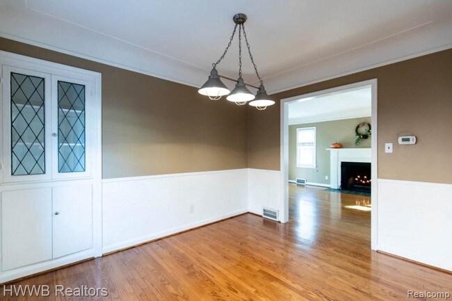 Building Photo - 1899 Hunt Club Dr