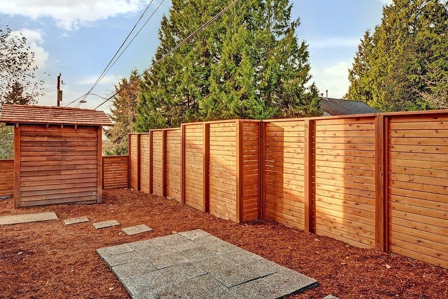 Building Photo - 9827 8th Ave NE